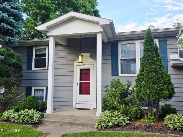 61 Vanderbilt Avenue, Saratoga Springs, NY 12866