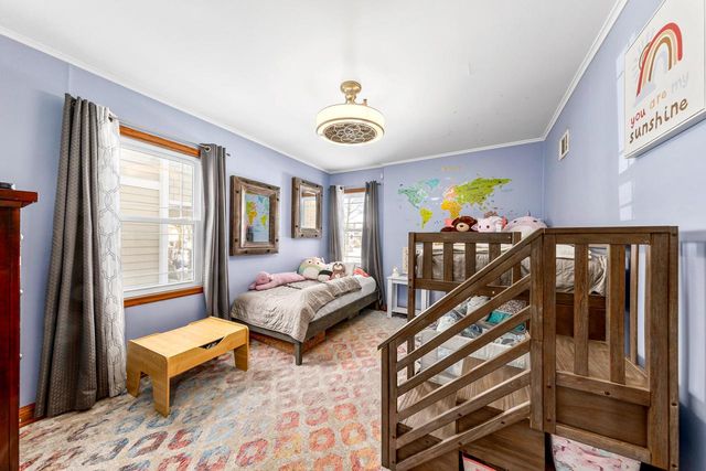 4864 N Hollywood AVENUE, Whitefish Bay, WI 53217