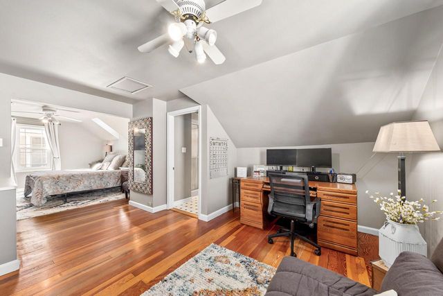 4864 N Hollywood AVENUE, Whitefish Bay, WI 53217