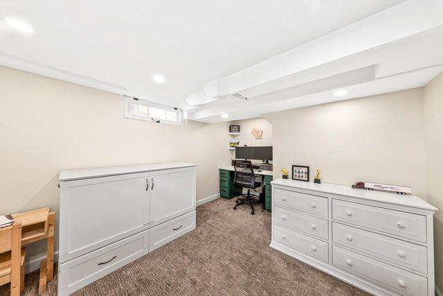 4864 N Hollywood AVENUE, Whitefish Bay, WI 53217