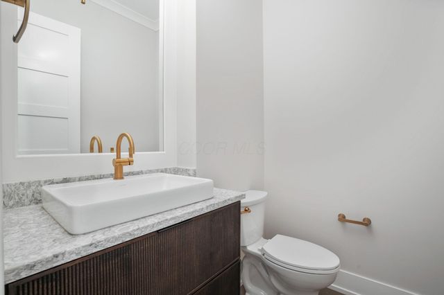 7018 Claymore Drive, Dublin, OH 43017