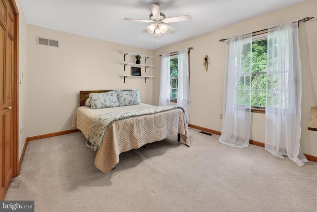 55 MEETINGHOUSE CT, Shamong, NJ 08088