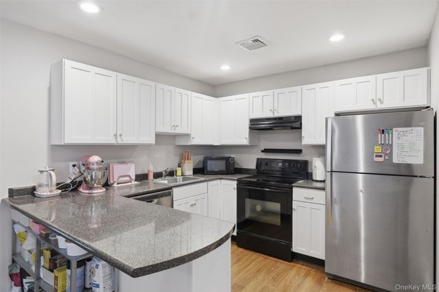 549 Gregory Court, Highland, NY 12528