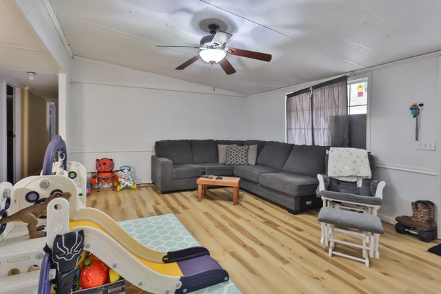 78 Dove St., Georgetown, SC 29440