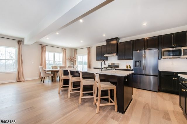 37 Esposito Ln, Roxbury Twp., NJ 07850