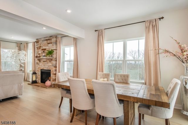 37 Esposito Ln, Roxbury Twp., NJ 07850