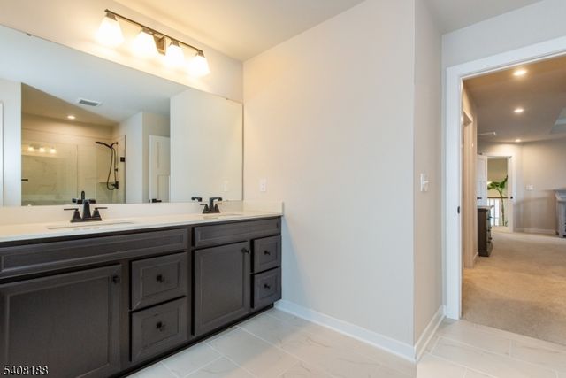 37 Esposito Ln, Roxbury Twp., NJ 07850