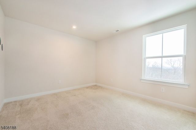 37 Esposito Ln, Roxbury Twp., NJ 07850