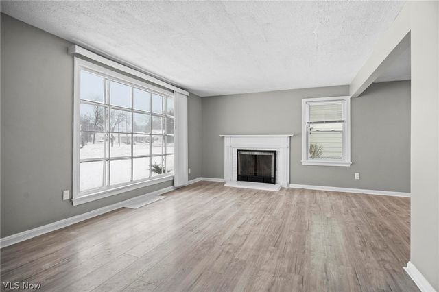 20214 Lanbury Avenue, Warrensville Heights, OH 44122