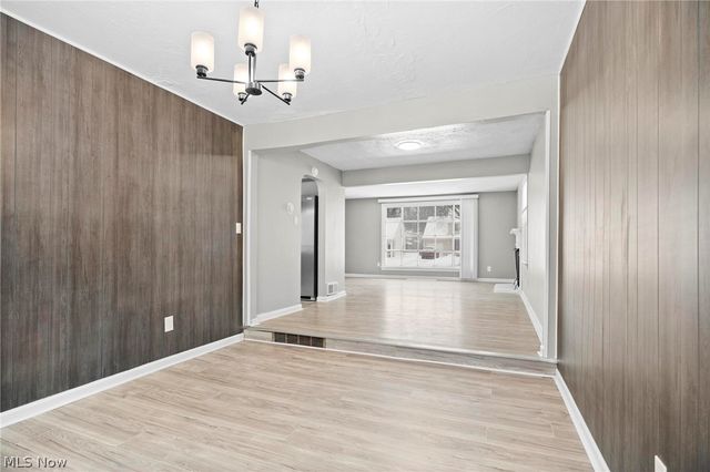 20214 Lanbury Avenue, Warrensville Heights, OH 44122