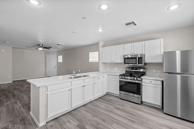 1425 Hassell Avenue, Las Vegas, NV 89106