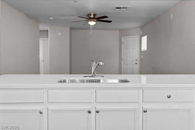 1425 Hassell Avenue, Las Vegas, NV 89106