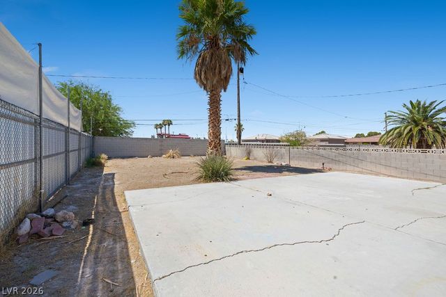 1425 Hassell Avenue, Las Vegas, NV 89106