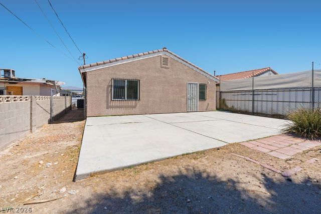 1425 Hassell Avenue, Las Vegas, NV 89106