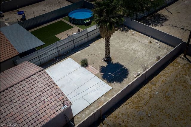 1425 Hassell Avenue, Las Vegas, NV 89106