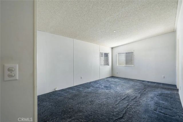 4000 Pierce 315, Riverside, CA 92505