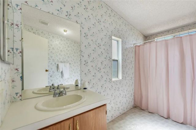 4000 Pierce 315, Riverside, CA 92505