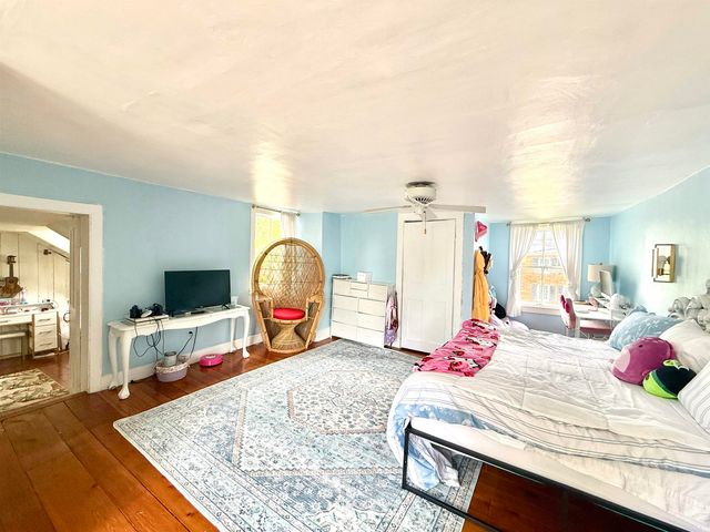 21 Main Street, Rockingham, VT 05154