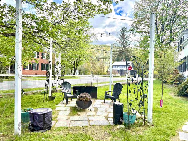 21 Main Street, Rockingham, VT 05154