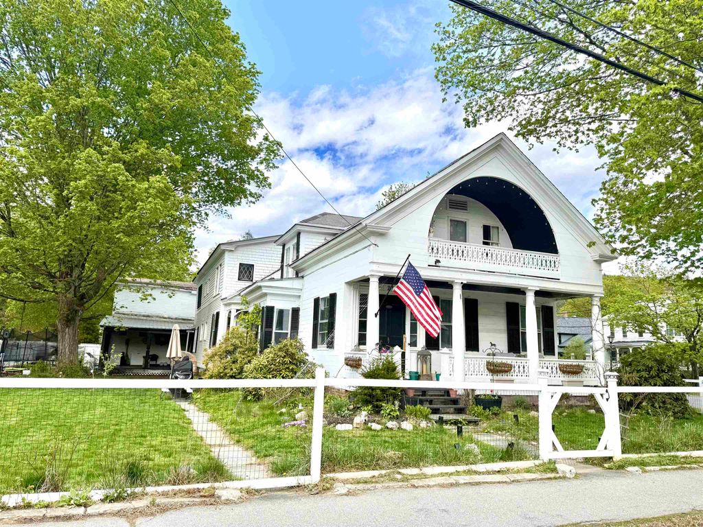 21 Main Street, Rockingham, VT 05154