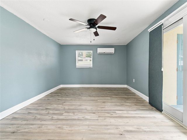 1803 E ANNONA AVENUE, Tampa, FL 33612