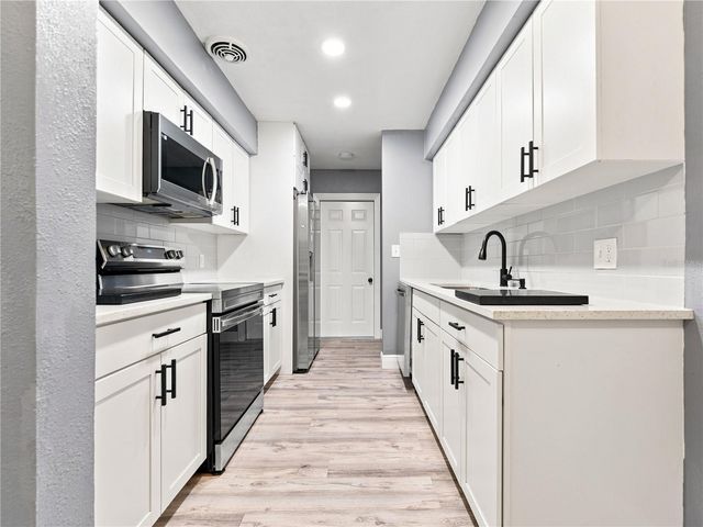 1803 E ANNONA AVENUE, Tampa, FL 33612
