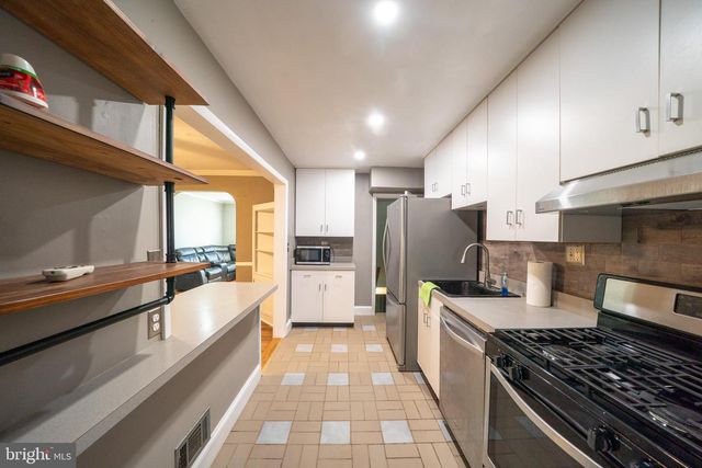 705 EASTSHIRE DR, Catonsville, MD 21228