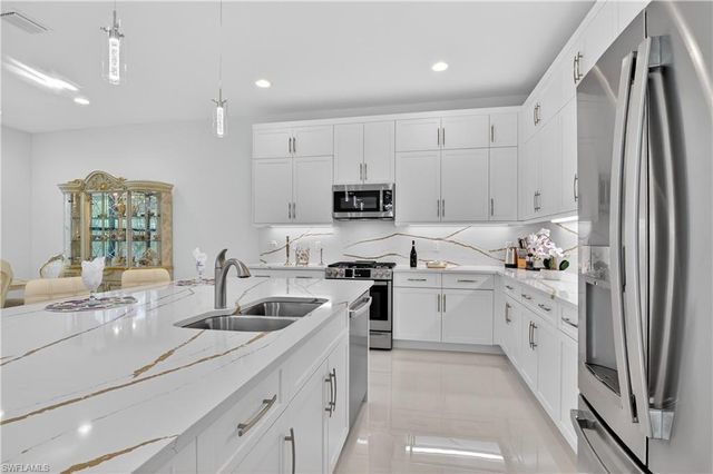 20908 Thistle Leaf LN, Estero, FL 33928