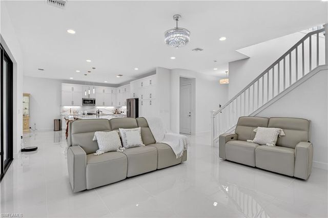 20908 Thistle Leaf LN, Estero, FL 33928