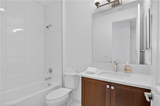 20908 Thistle Leaf LN, Estero, FL 33928