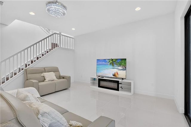 20908 Thistle Leaf LN, Estero, FL 33928