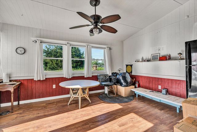 S 624 Maple ST, Vinton, VA 24179