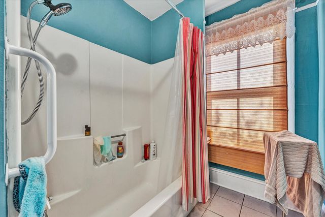 S 624 Maple ST, Vinton, VA 24179