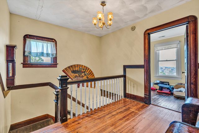 S 624 Maple ST, Vinton, VA 24179