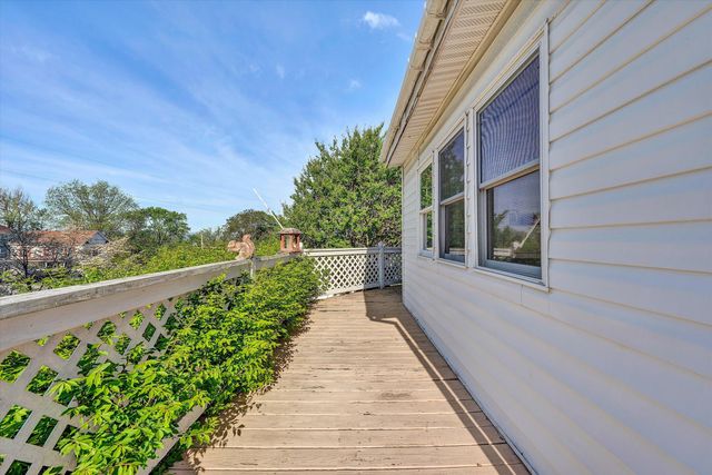 S 624 Maple ST, Vinton, VA 24179