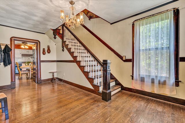 S 624 Maple ST, Vinton, VA 24179