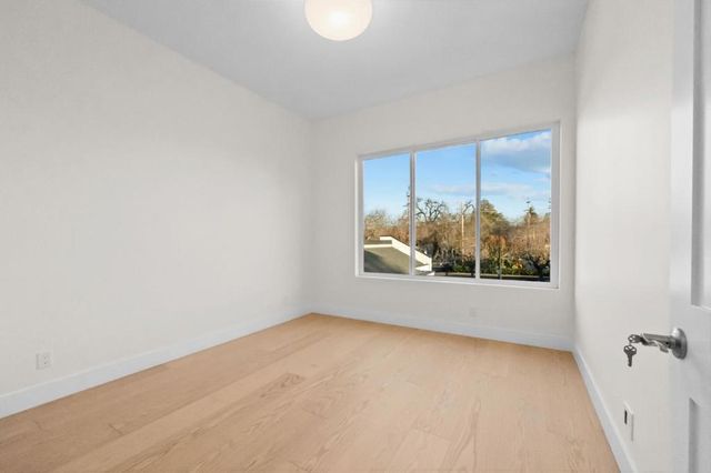 4115 El Camino Real 224, Palo Alto, CA 94306