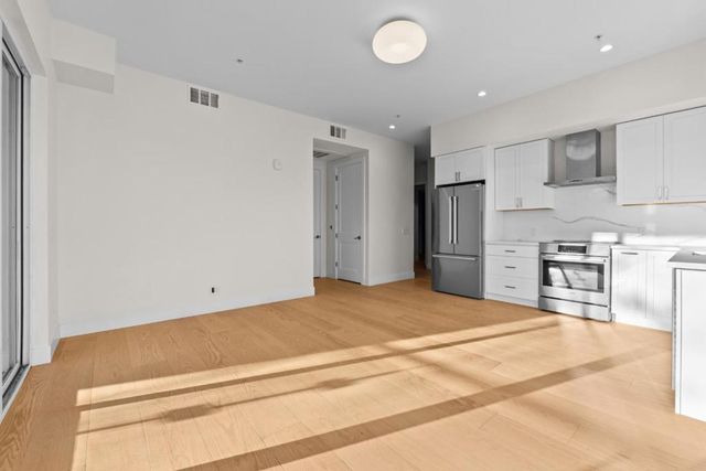 4115 El Camino Real 224, Palo Alto, CA 94306