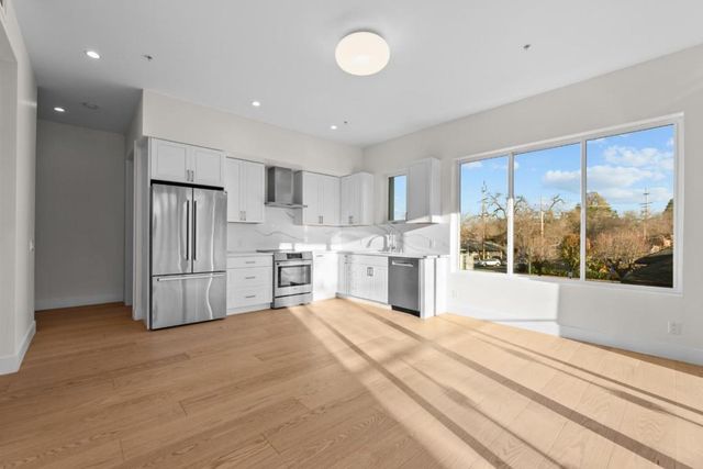 4115 El Camino Real 224, Palo Alto, CA 94306