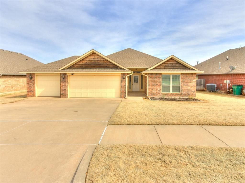 712 Windy Lane, Yukon, OK 73099