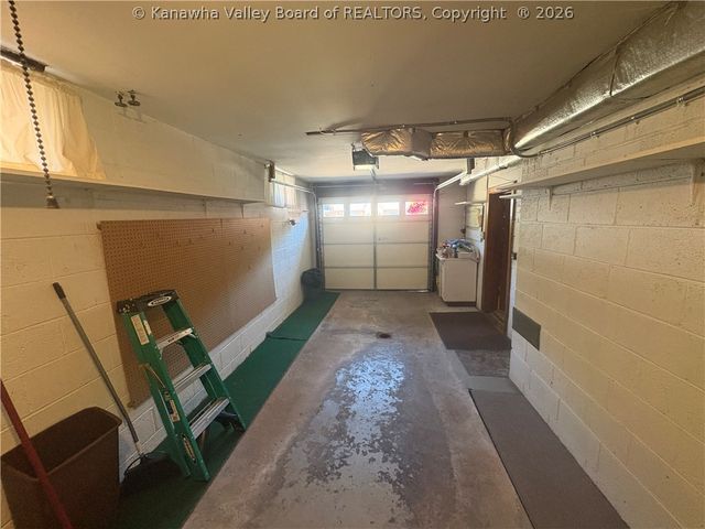 969 Mathews Avenue, Charleston, WV 25302