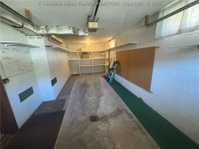 969 Mathews Avenue, Charleston, WV 25302