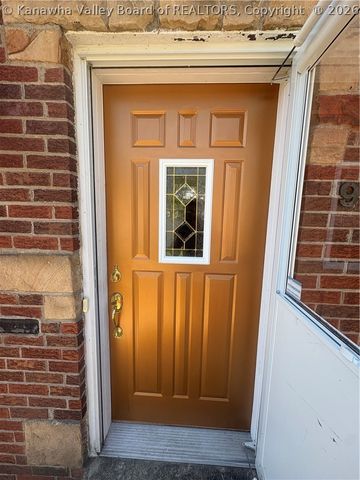 969 Mathews Avenue, Charleston, WV 25302