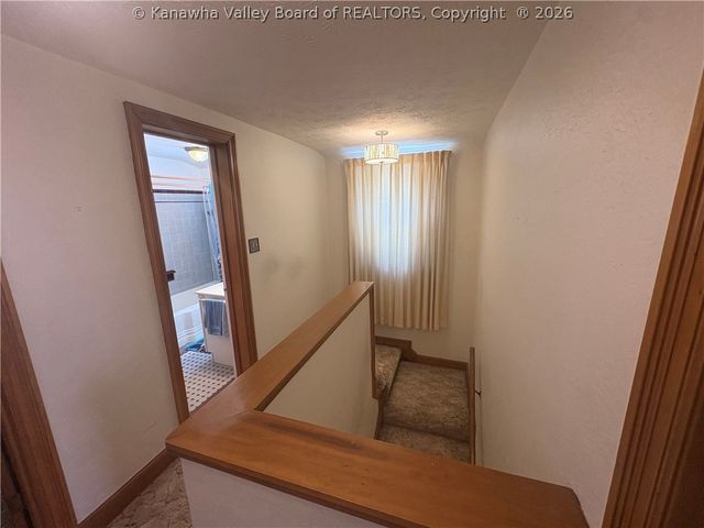 969 Mathews Avenue, Charleston, WV 25302