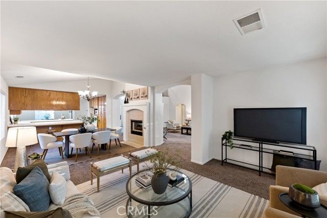 8847 N Woodrow, Fresno, CA 93720