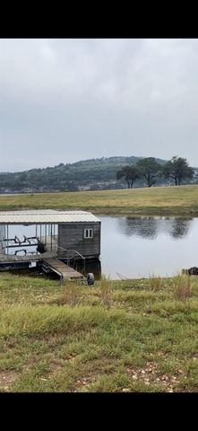 1300 Gold LN, Lago Vista, TX 78645