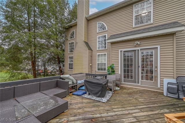 2939 Greenspire Lane, Fairlawn, OH 44333