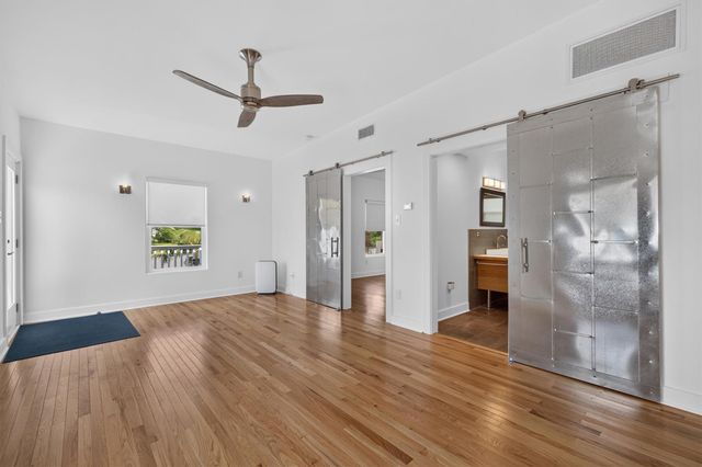 1119 Avenue L, Galveston, TX 77550