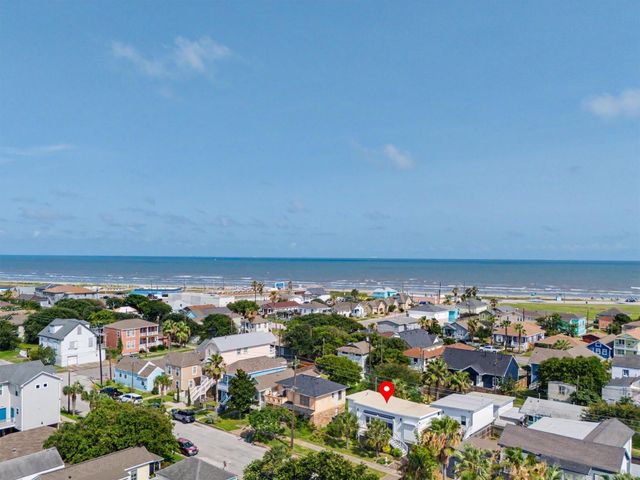 1119 Avenue L, Galveston, TX 77550