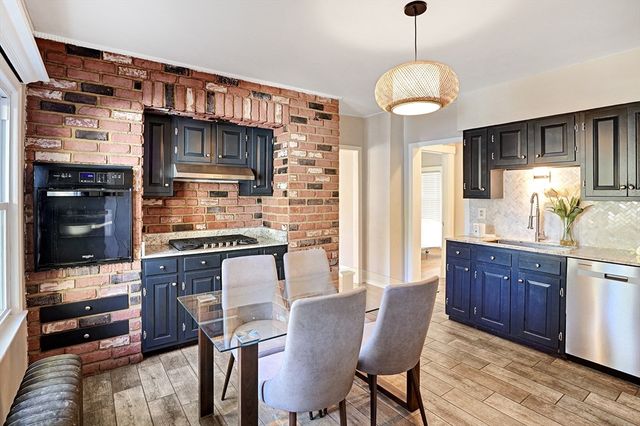 22-24 Ainsworth St, Springfield, MA 01108